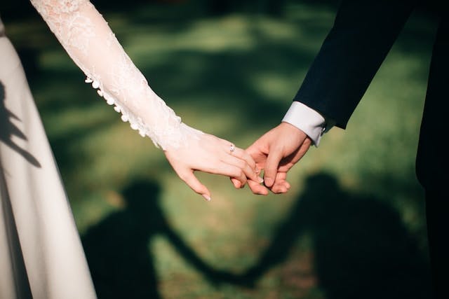 Wedding Hold Hands
